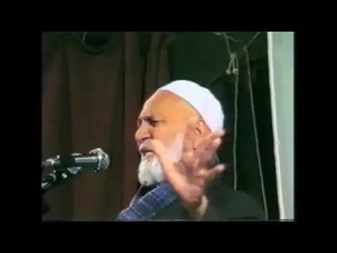 ahmed deedat lecturing federation of student islamic societies (fosis) at the 23rd annual gathering