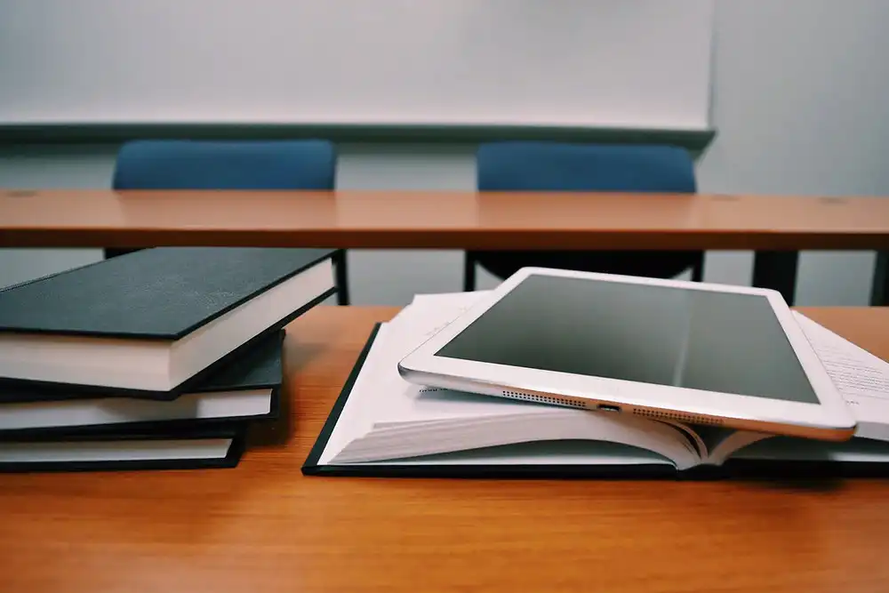 muslim guide to university | make the most of your university experience
