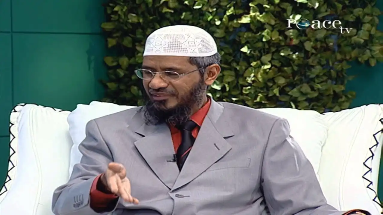 is it compulsory to complete qur'an during taraweeh prayer in the month of ramadhaan? dr zakir naik