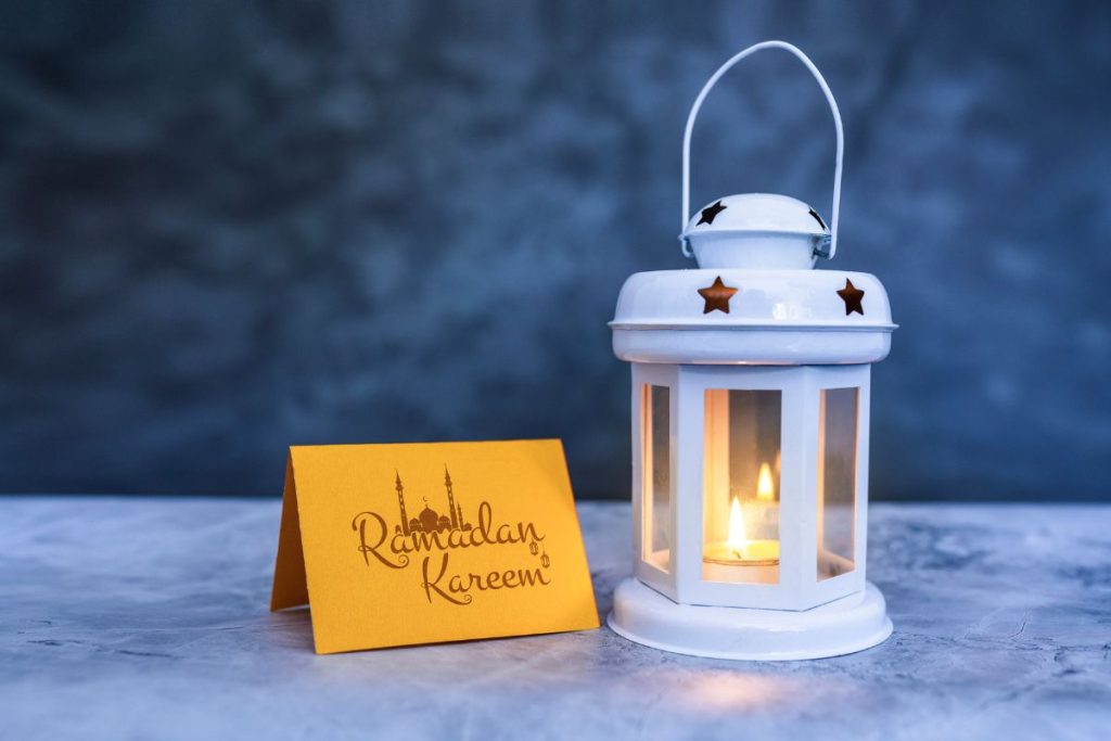 1736791573 233 greeting cards for ramadan spreading joy during the holy month