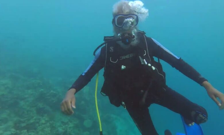dr zakir naik along with his son shaikh fariq naik scuba diving in zanzibar