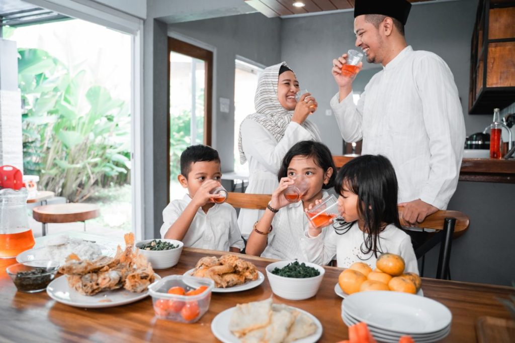 1745769863 473 do children fast during ramadan a guide for parents