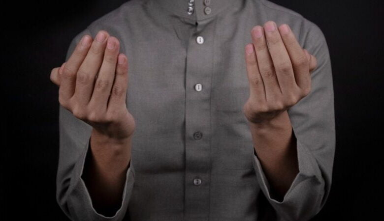 20 dua in arabic: istikhara, qunoot, shifa, travelling, and more